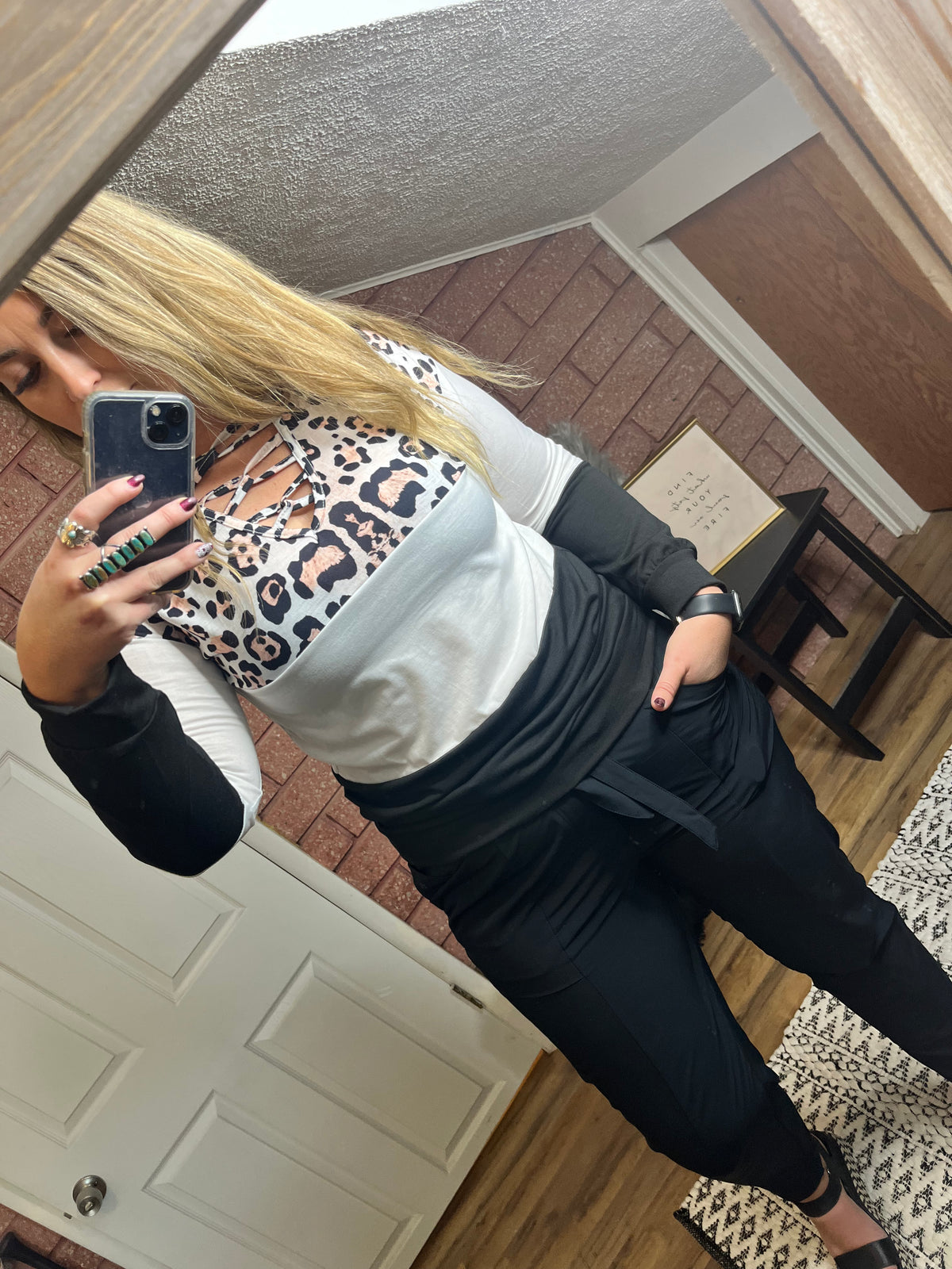 Leopard Color Block Long Sleeve-UNISHE-29eleven | Women’s Fashion Boutique in Menan, Idaho