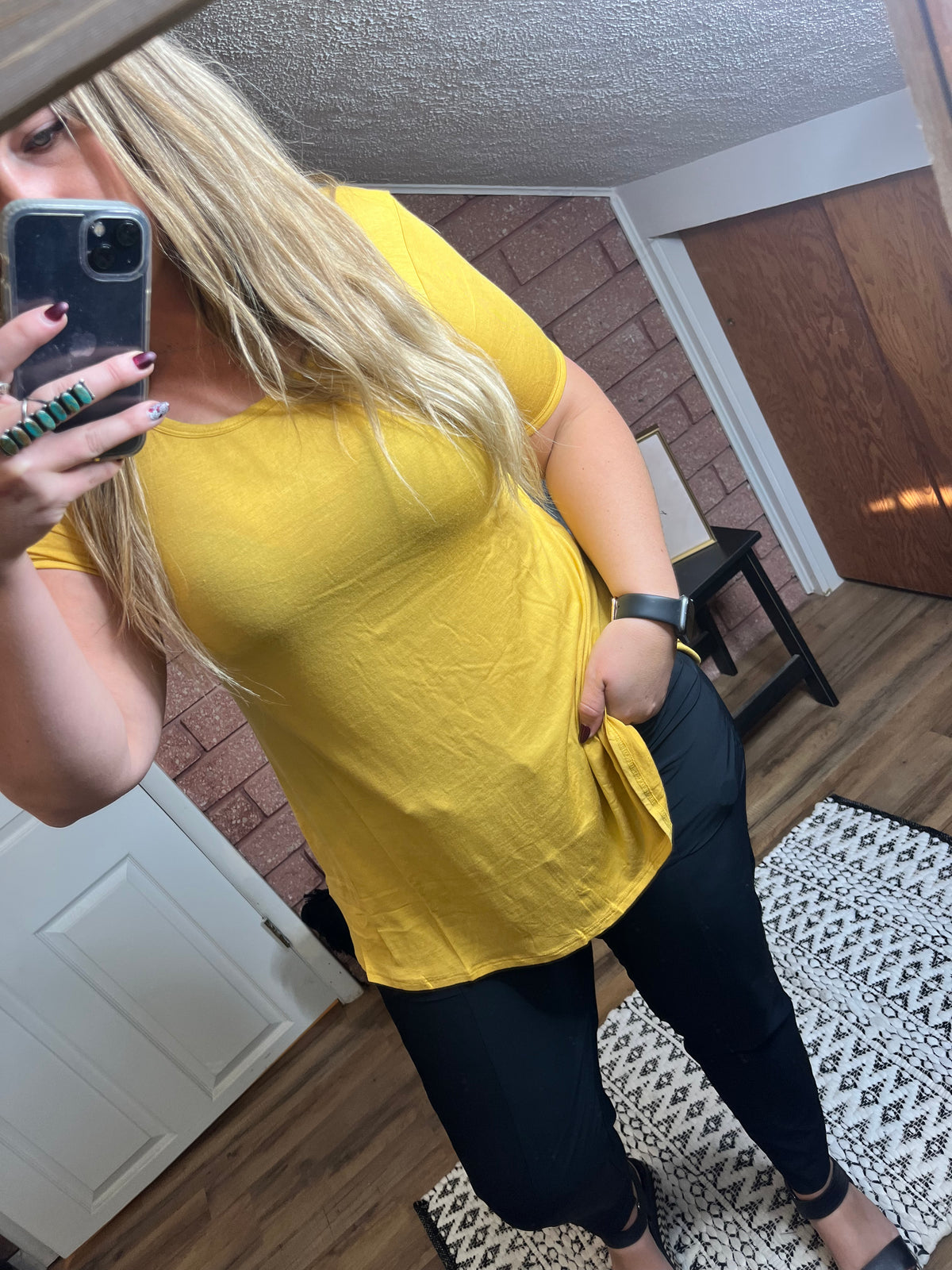 Mustard Short Sleeve Round Neck-Shop Basic USA-29eleven | Women’s Fashion Boutique in Menan, Idaho